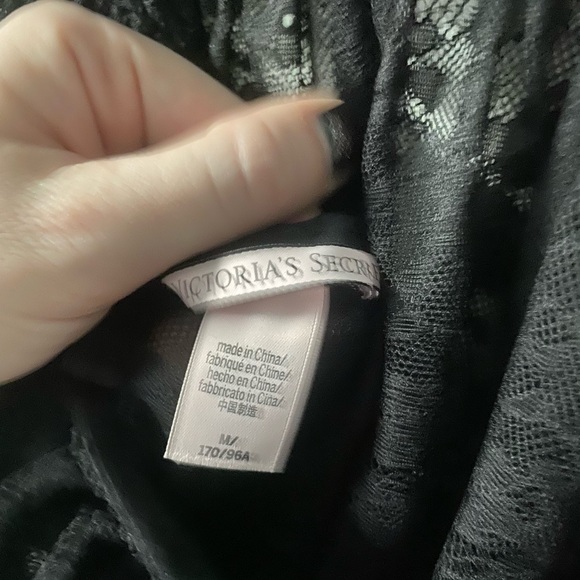 VICTORIAS SECRET LACE SHEER BABYDOLL - Picture 4 of 4